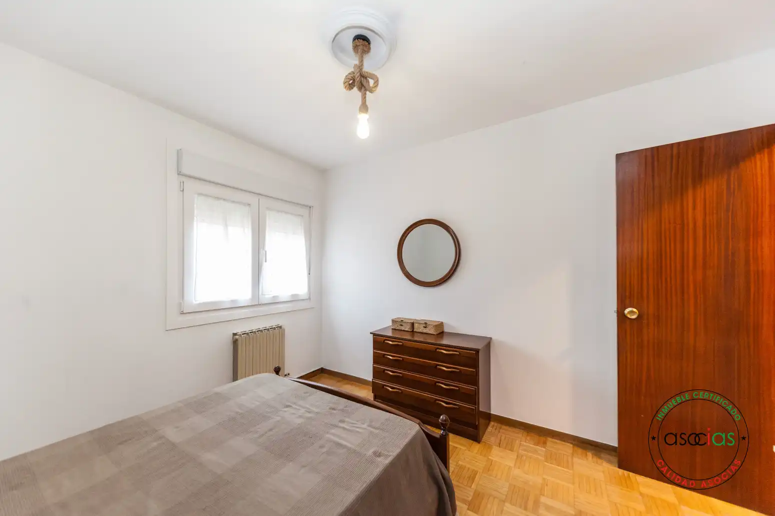 Habitación de Piso en venta en Gijón  con Parquet y Trastero