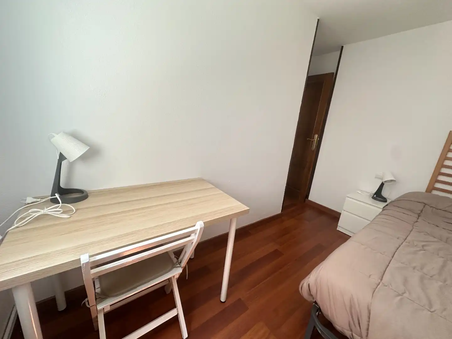 Habitación de Piso de alquiler en Santiago de Compostela  con Calefacción y Amueblado