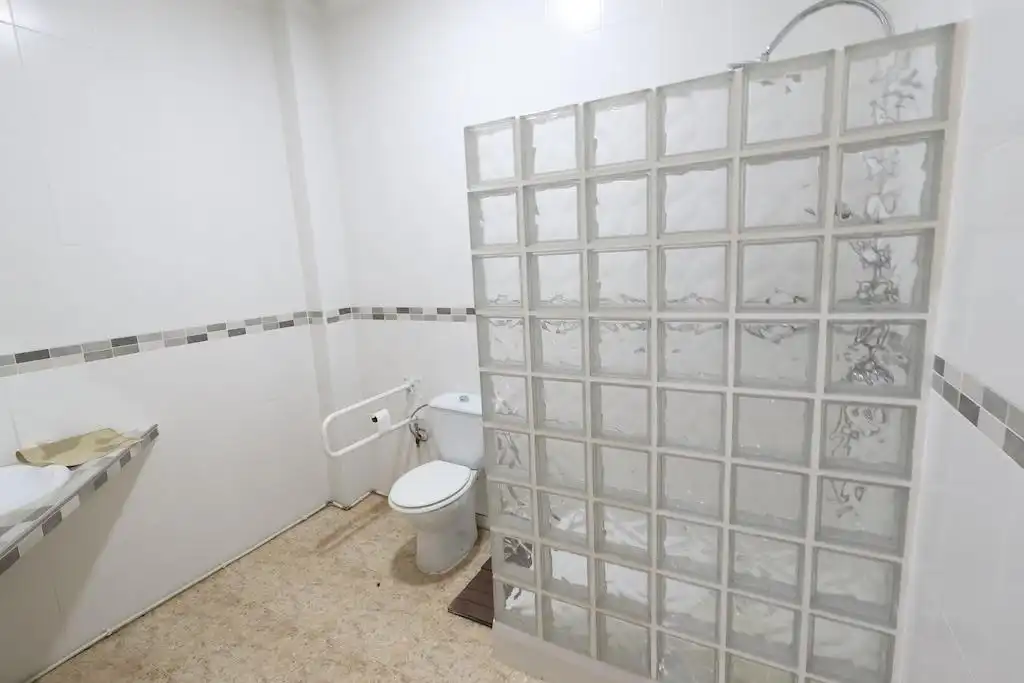 Business premises for sale in Calle Calle Villa Madrid, imagen 7