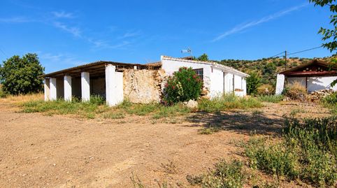 EXCLUSIVA FINCA RÚSTICA DE 7.500 M2 CON 292 M2 CONSTRUIDOS, PRIVACIDAD Y VISTAS DESPEJADAS EN COÍN
