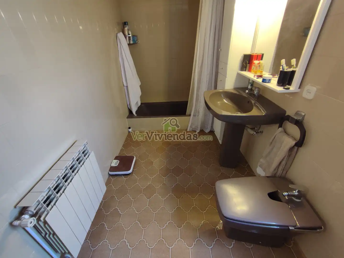 Baño de Casa o chalet en venta en Vallirana con Calefacción, Jardín privado y Terraza