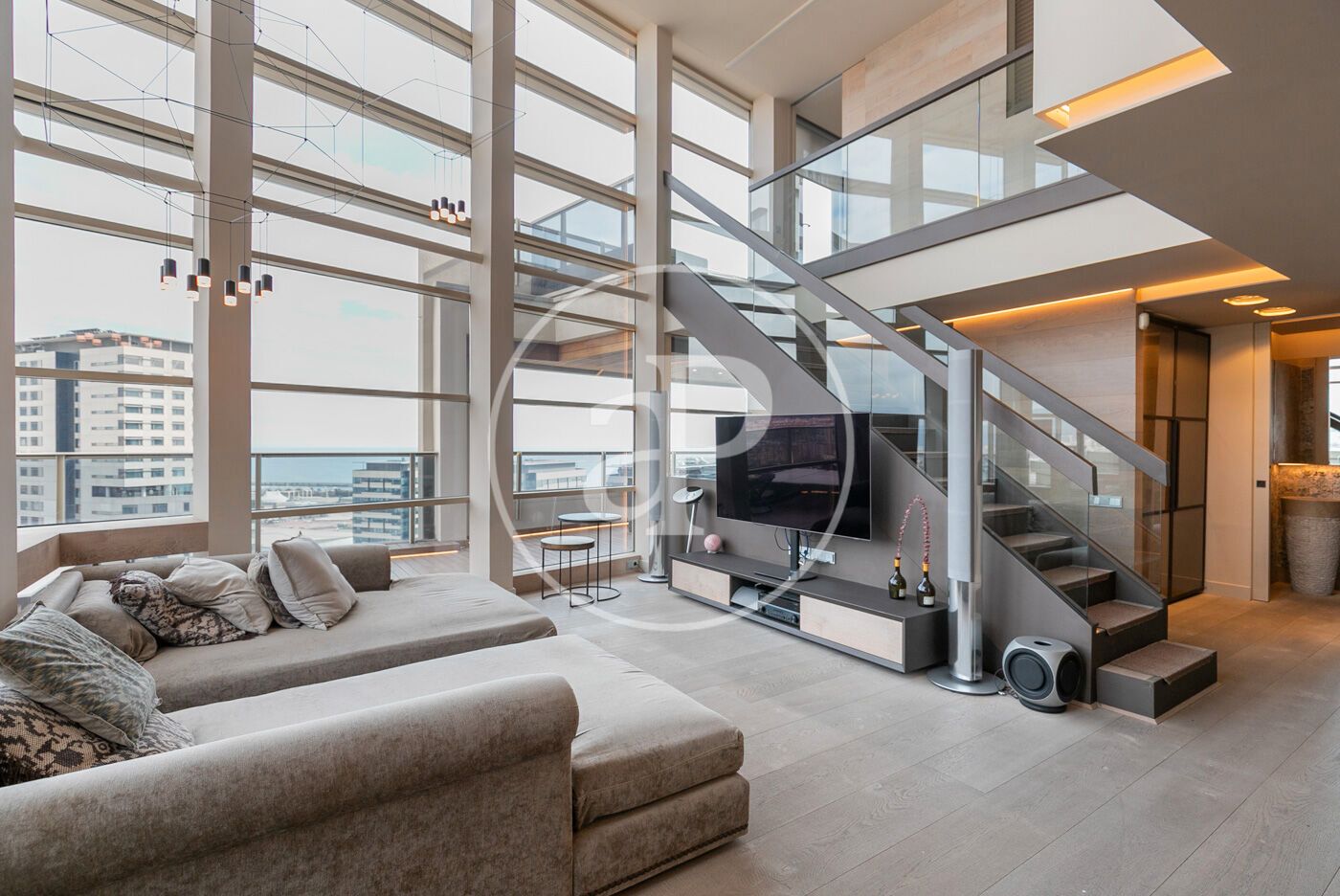 Sala d'estar de Àtic en venda en  Barcelona Capital amb Aire condicionat, Calefacció i Jardí privat