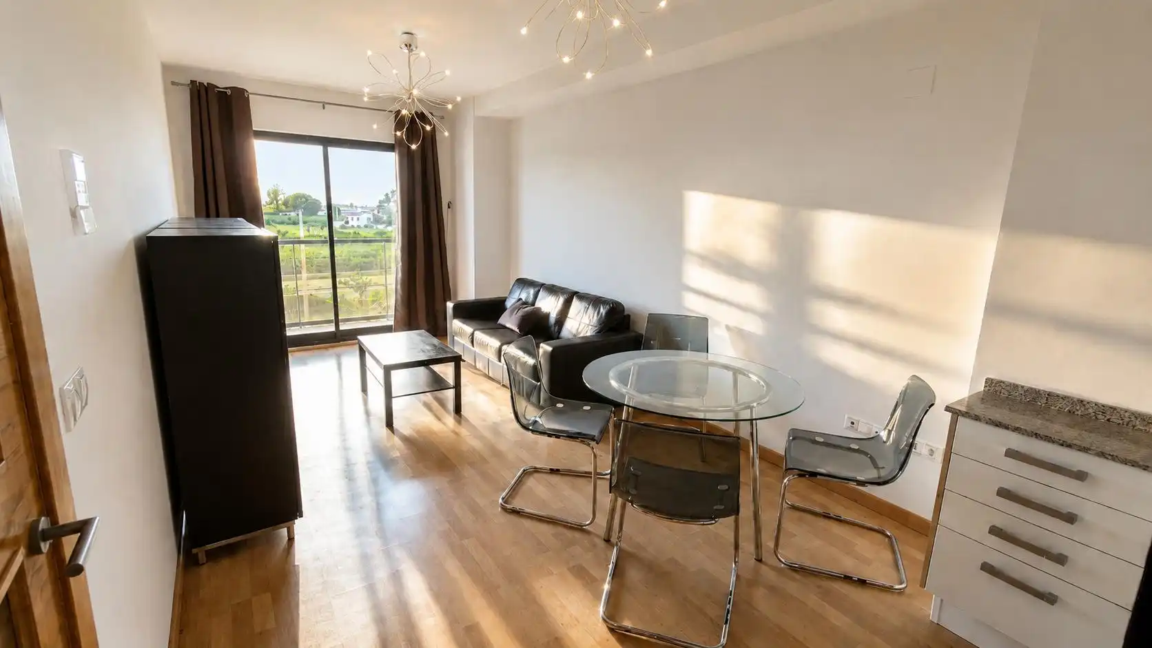 Sala de estar de Piso en venta en Castellón de la Plana / Castelló de la Plana con Aire acondicionado, Calefacción y Trastero