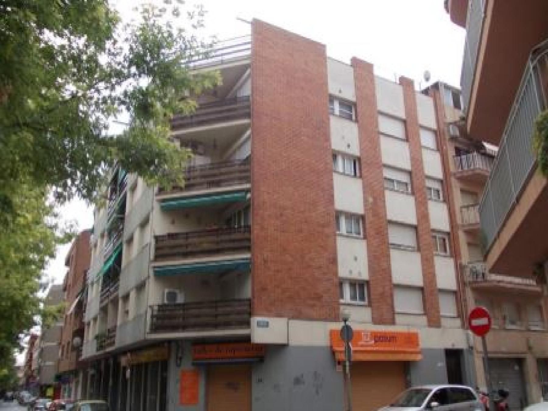Exterior view of Flat for sale in Barberà del Vallès  with Terrace