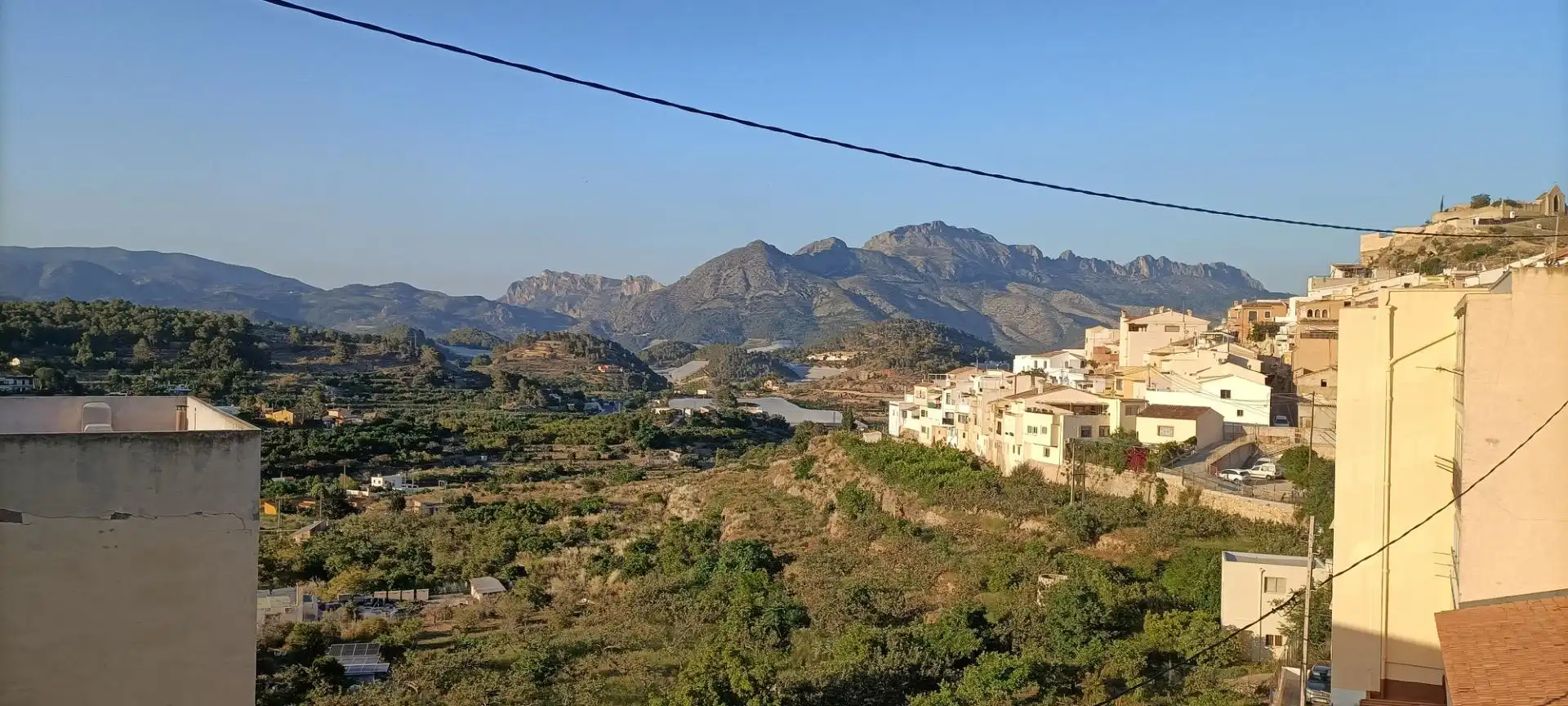 Außenansicht von Wohnung zum Verkauf in Polop mit Terrasse und Balkon