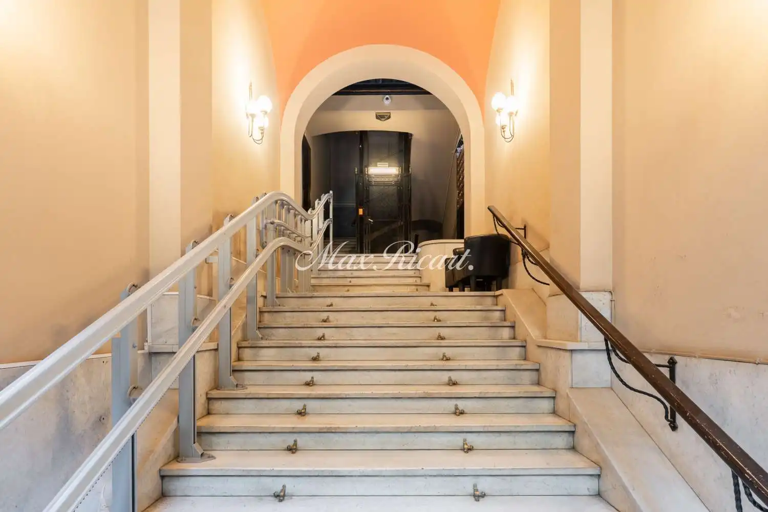 Flat for rent in Barcelona  with Air Conditioner, Heating and Terrace