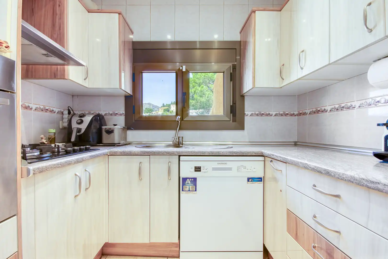 Cocina de Casa o chalet en venta en Roses con Aire acondicionado, Calefacción y Jardín privado