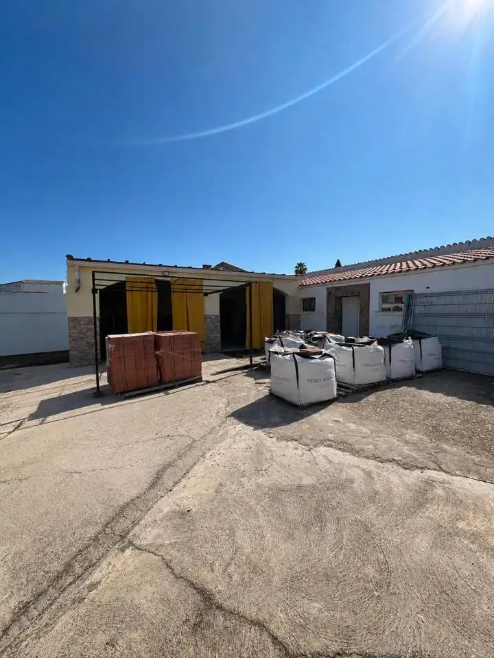 Exterior view of Houses for sale in Lobón  with Terrace