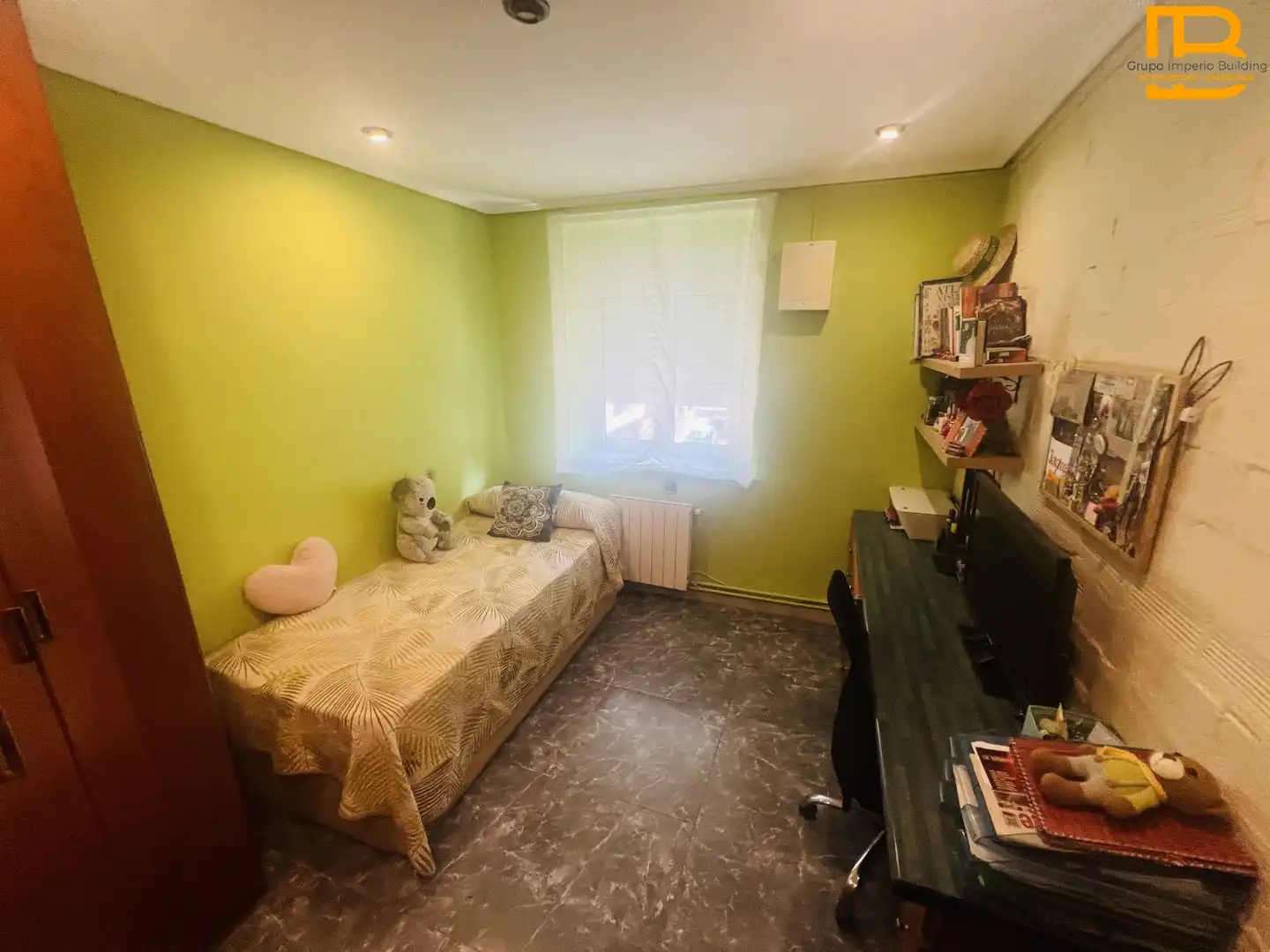 Habitación de Piso en venta en Colindres con Calefacción, Terraza y Amueblado
