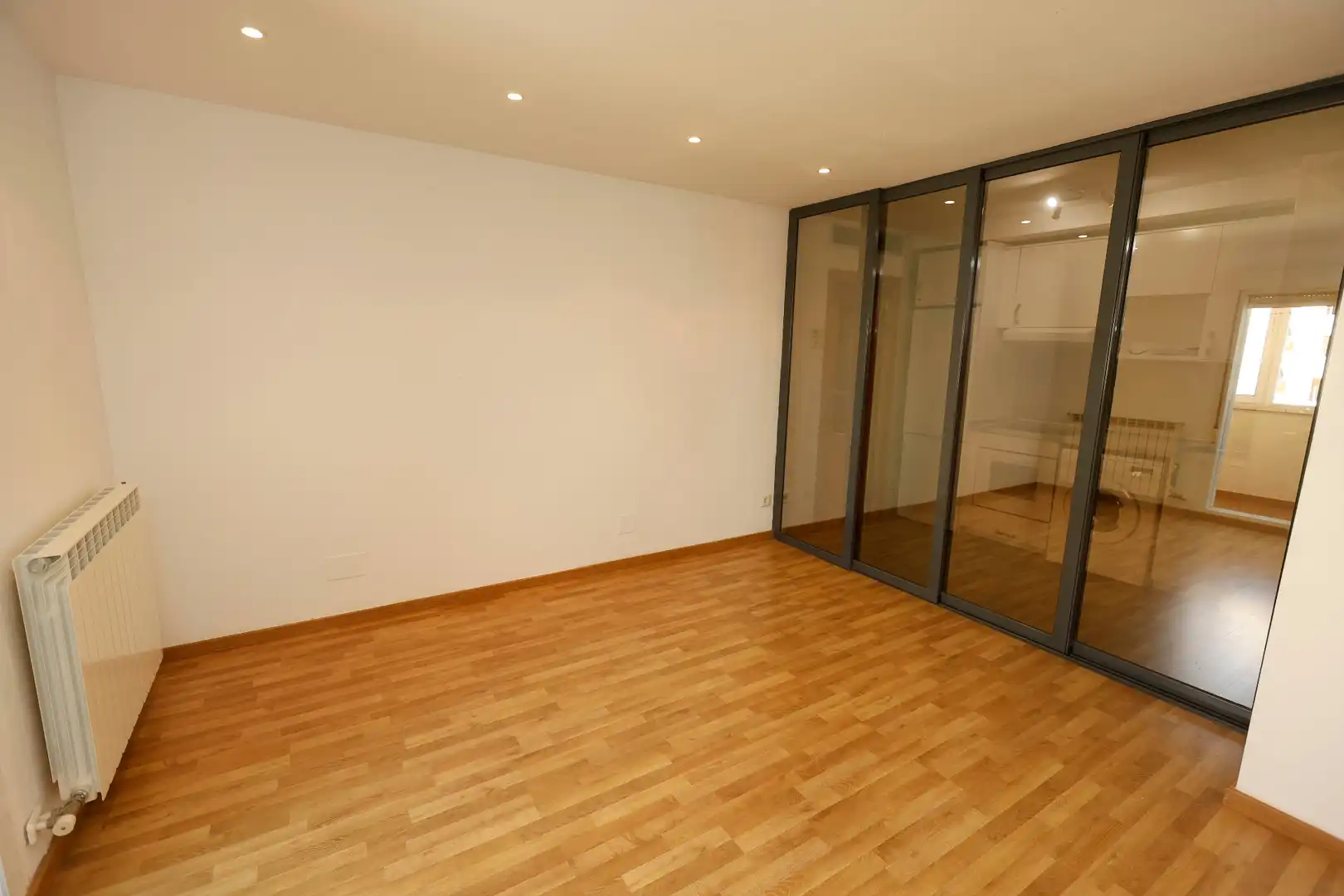 Apartamento en venta en Zaragoza con Aire acondicionado, Calefacción y Horno
