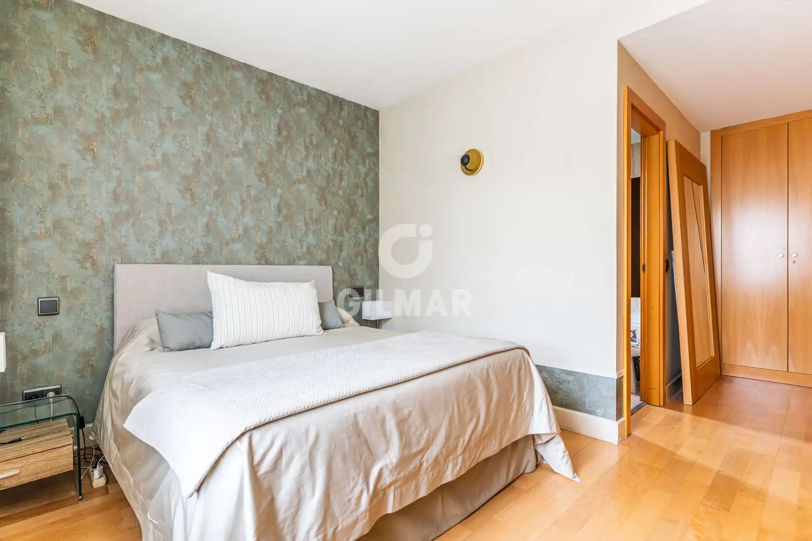 Schlafzimmer von Maisonette zum Verkauf in Madrid mit Heizung, Privatgarten und Abstellraum