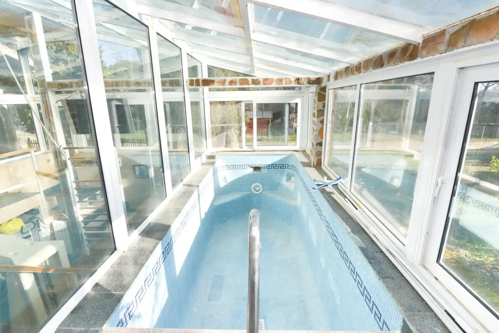 Swimming pool of Houses for sale in Villanueva de la Cañada  with Air Conditioner, Private garden and Terrace