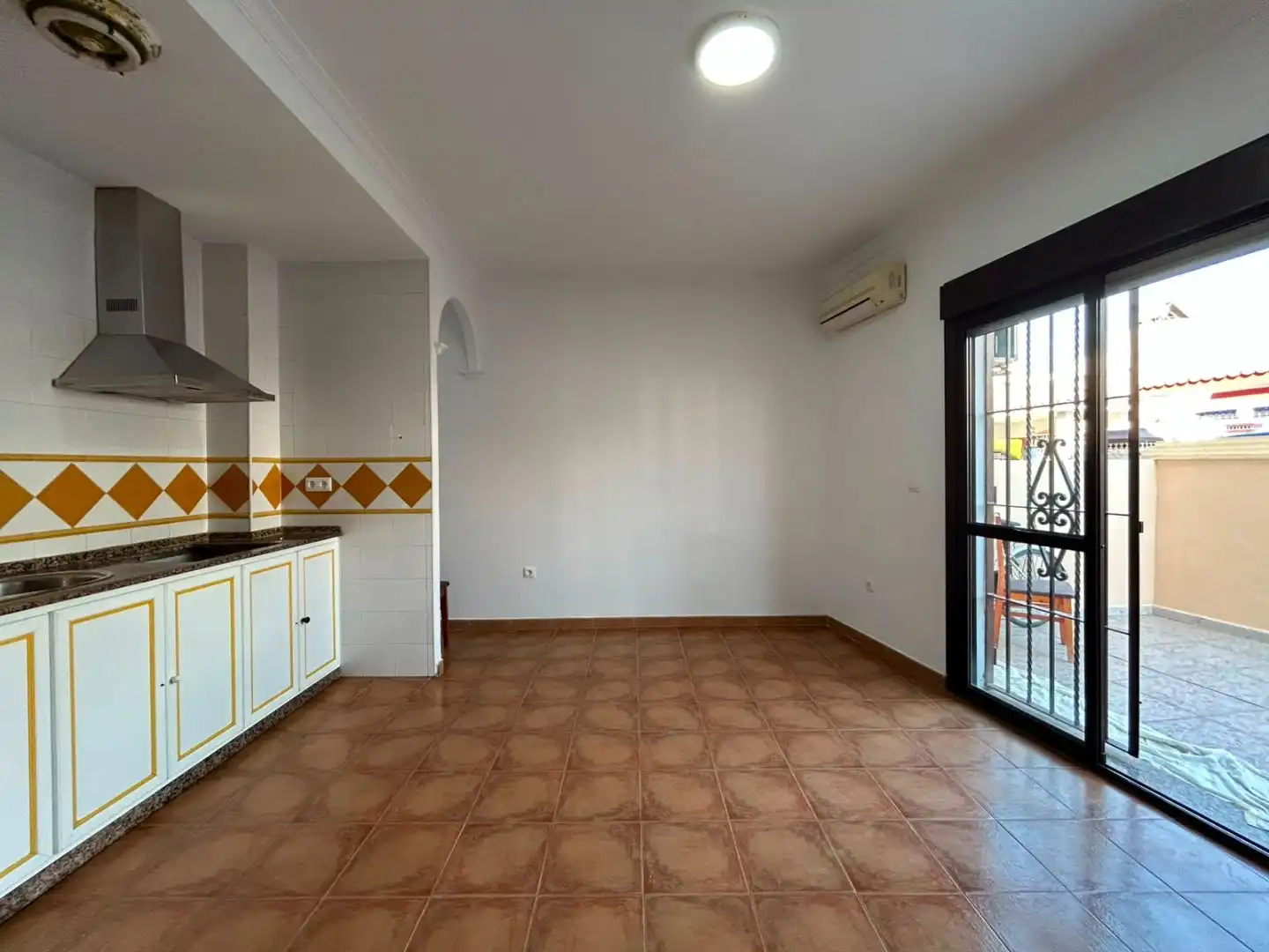 Cocina de Piso en venta en Chipiona con Terraza