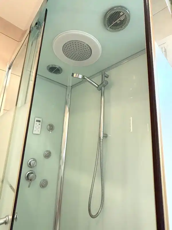Baño de Casa adosada de alquiler en Altea con Aire acondicionado, Calefacción y Jardín privado