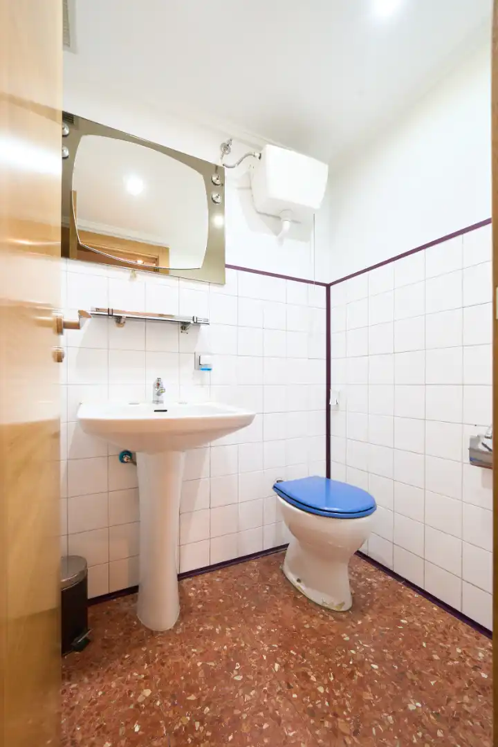 Bathroom of Flat for sale in Vitoria - Gasteiz  with Terrace, Storage room and Furnished