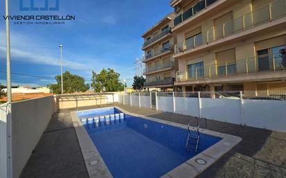 Piscina de Pis en venda en Almazora / Almassora amb Aire condicionat, Calefacció i Terrassa