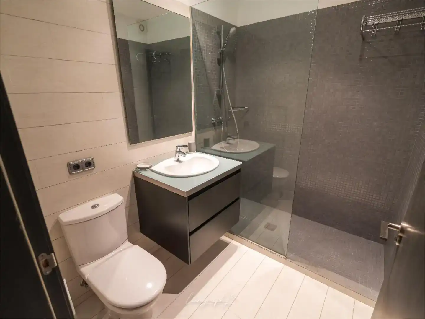 Bany de Casa o xalet en venda en Cartagena amb Aire condicionat, Piscina i Balcó