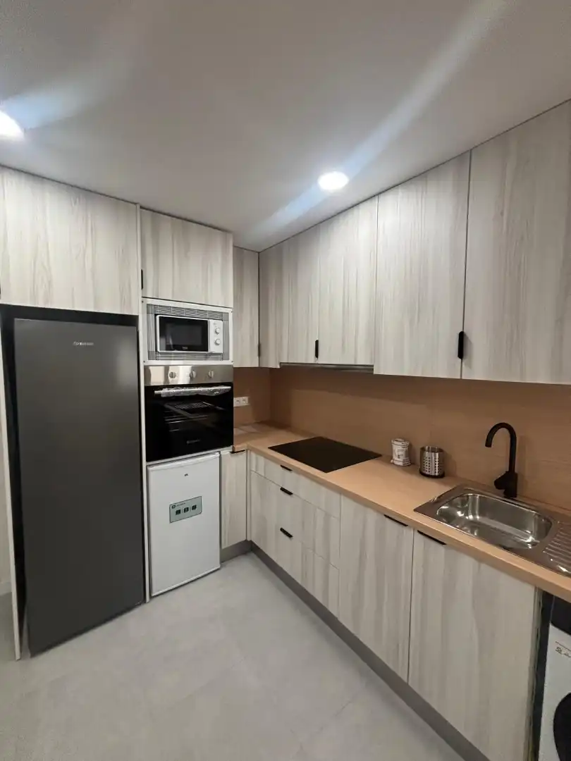 Habitació a Calle Maestro Priego López, 17, Ciudad Jardín - Zoco