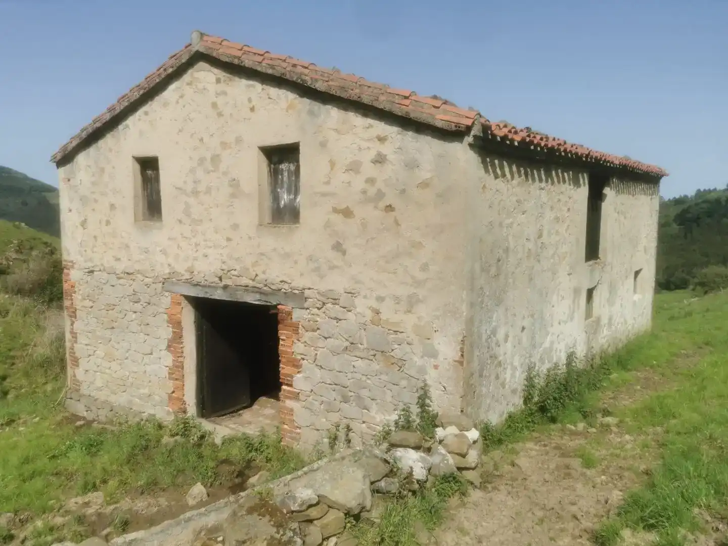 Vista exterior de Finca rústica en venda en Solórzano