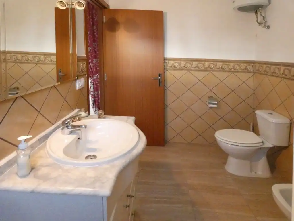 Casa adosada en venta en Camporrobles