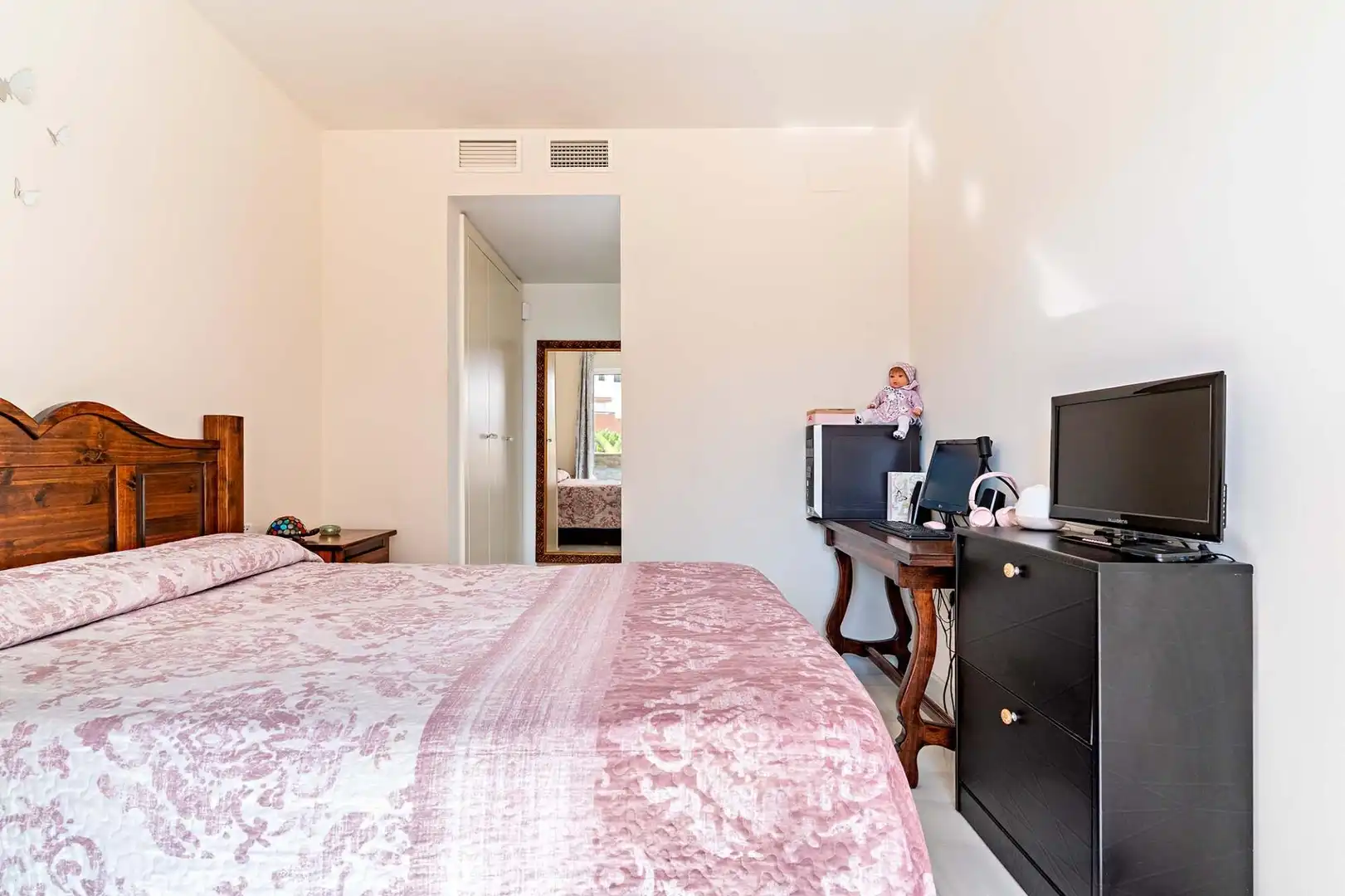 Habitación de Planta baja en venta en Roquetas de Mar con Aire acondicionado, Calefacción y Jardín privado