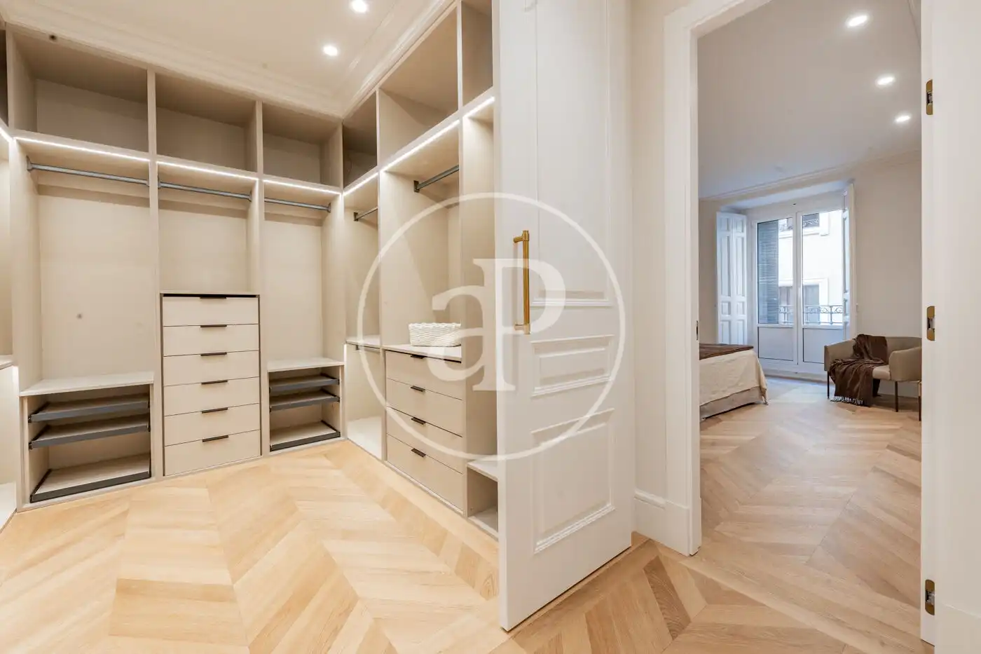Schlafzimmer von Wohnung zum Verkauf in Madrid mit Klimaanlage, Heizung und Balkon