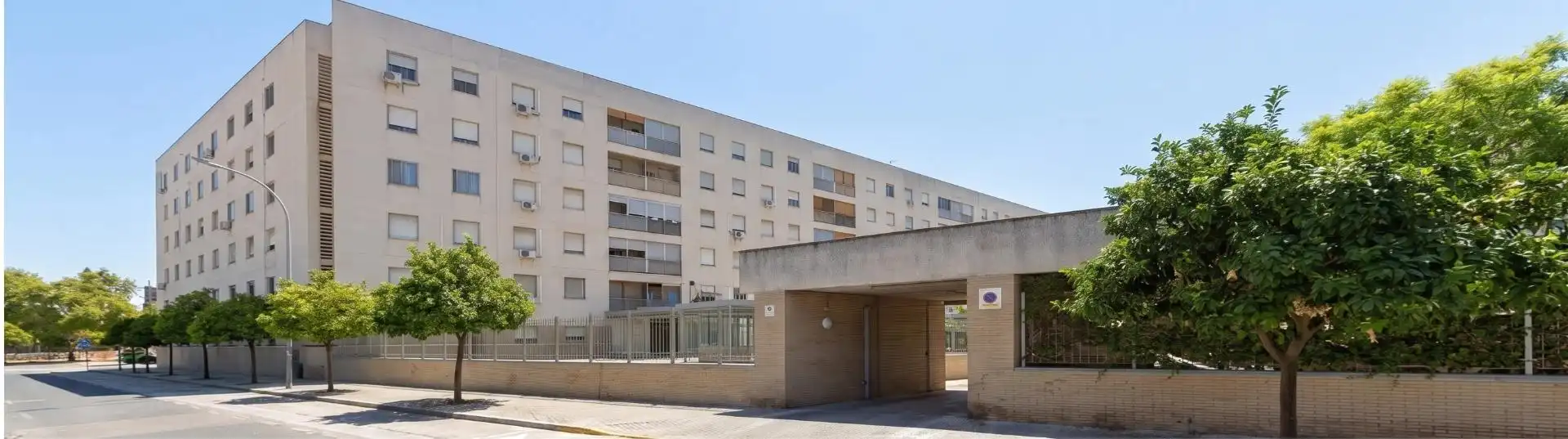 Außenansicht von Wohnung zum Verkauf in Sevilla