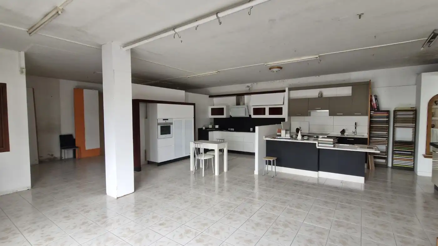 Industrial building for sale in Calle Bolos, A Estrada, Pontevedra