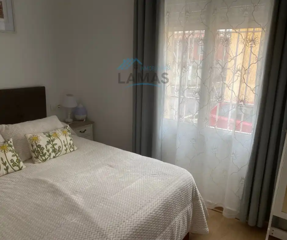 Habitación de Casa o chalet en venta en Navalmoral de la Mata con Aire acondicionado, Calefacción y Jardín privado