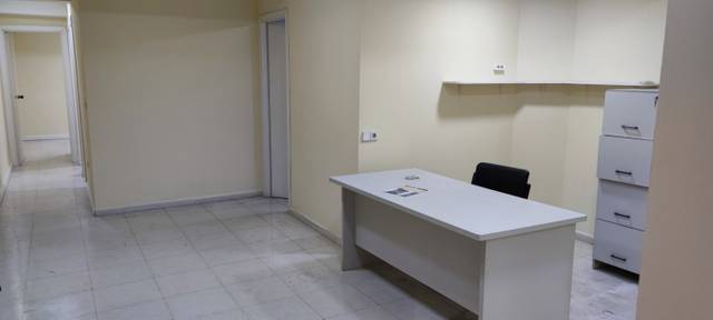 Oficina en Alquiler en La Buhaira