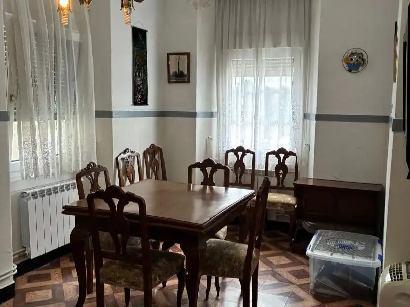 Menjador de Casa o xalet en venda en Begonte