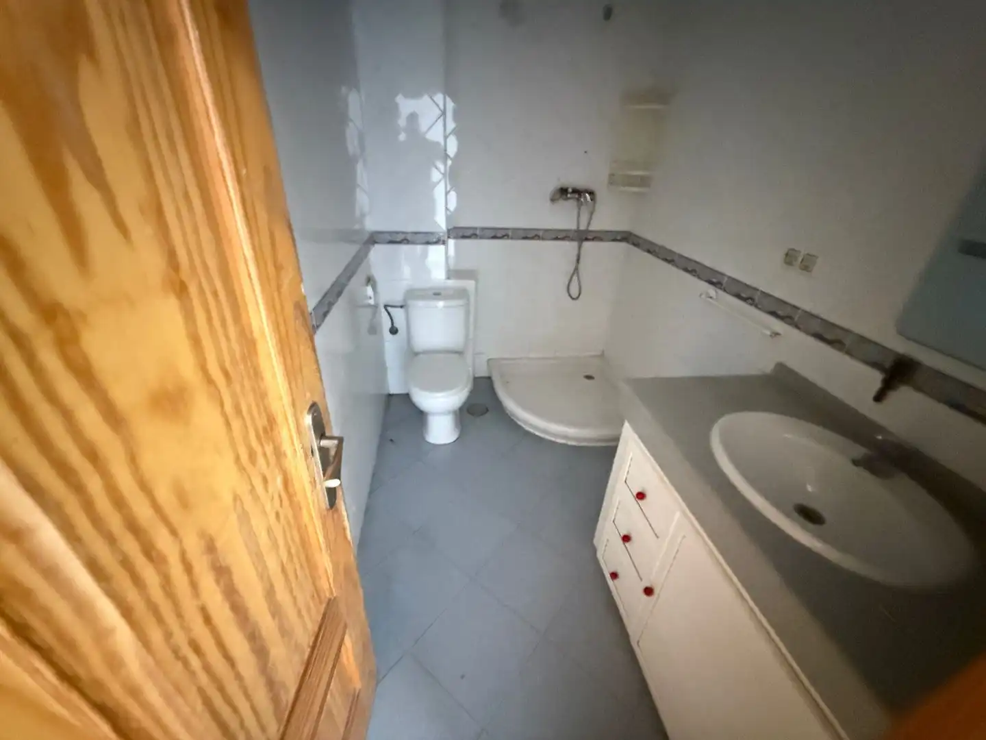 Bathroom of Flat for sale in Sevilla
