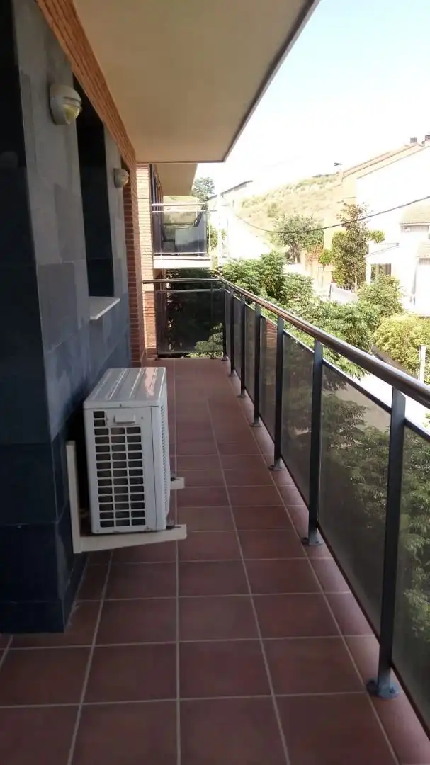 Terrasse von Wohnungen zum Verkauf in Albesa mit Heizung