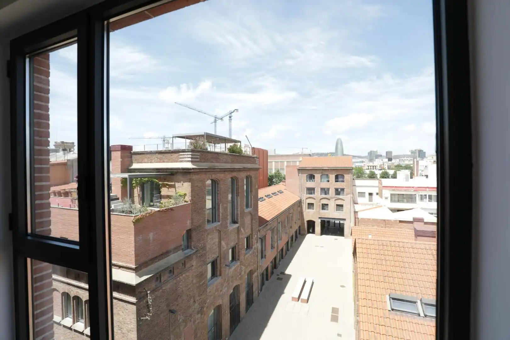 Mixed residential with lift to rent in Sant Martí, imagen 14