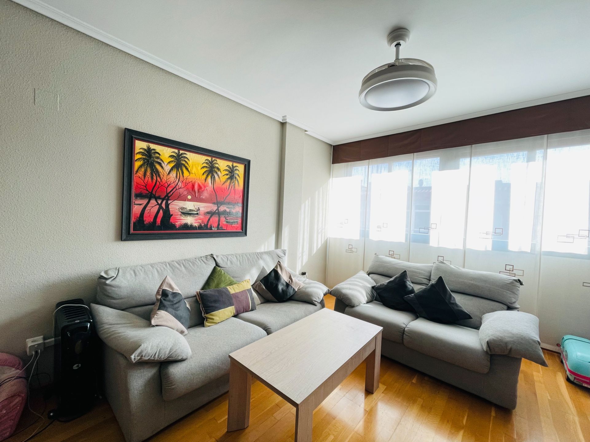 Duplex for sale in Calle de Arias, Barrio del Ave