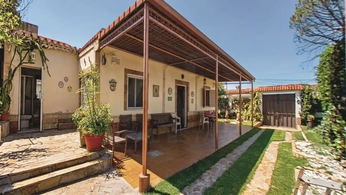 Terrace of Houses for sale in Dos Hermanas  with Air Conditioner, Heating and Swimming Pool