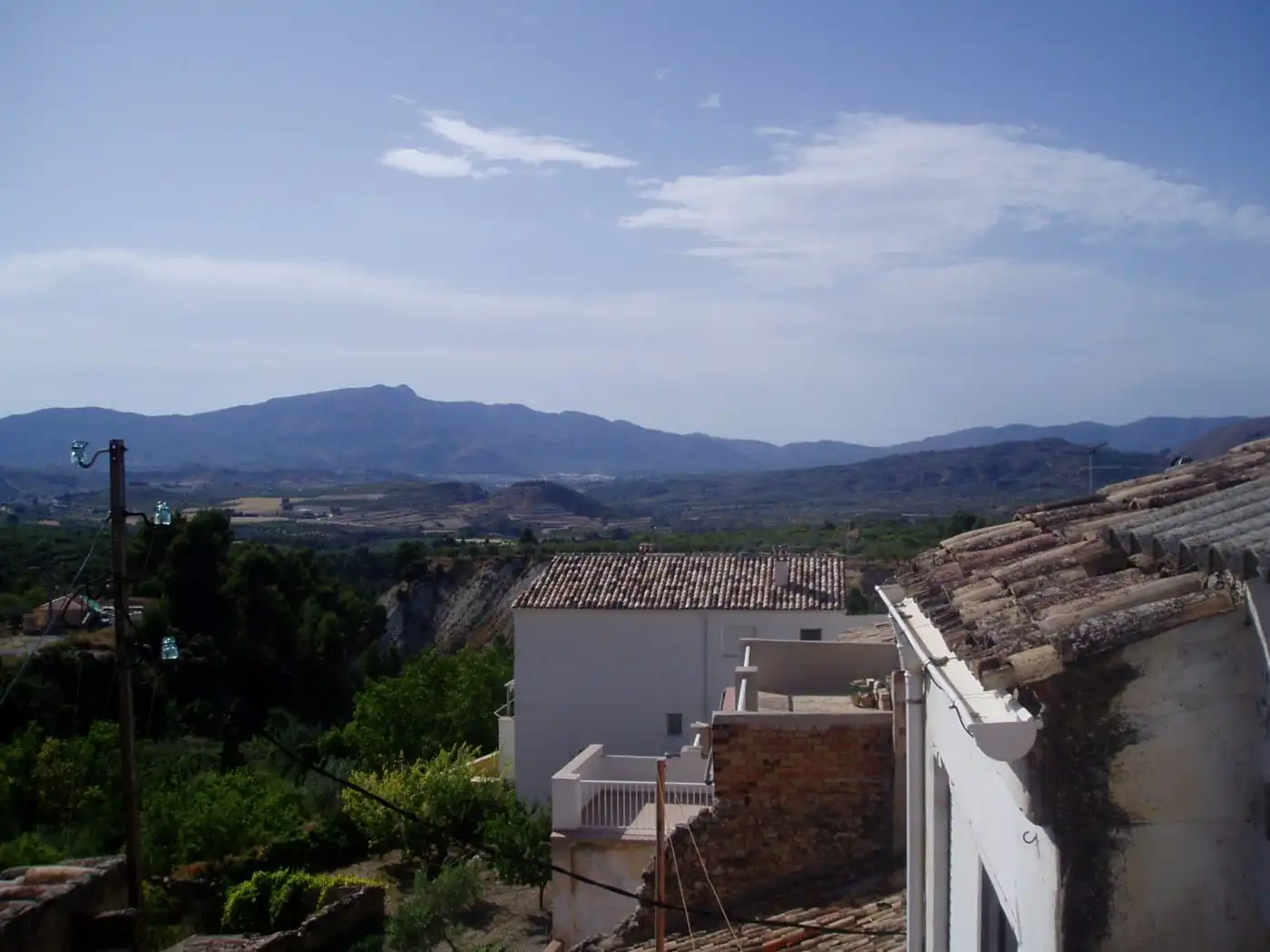Vista exterior de Finca rústica en venda en Benasau amb Terrassa i Balcó