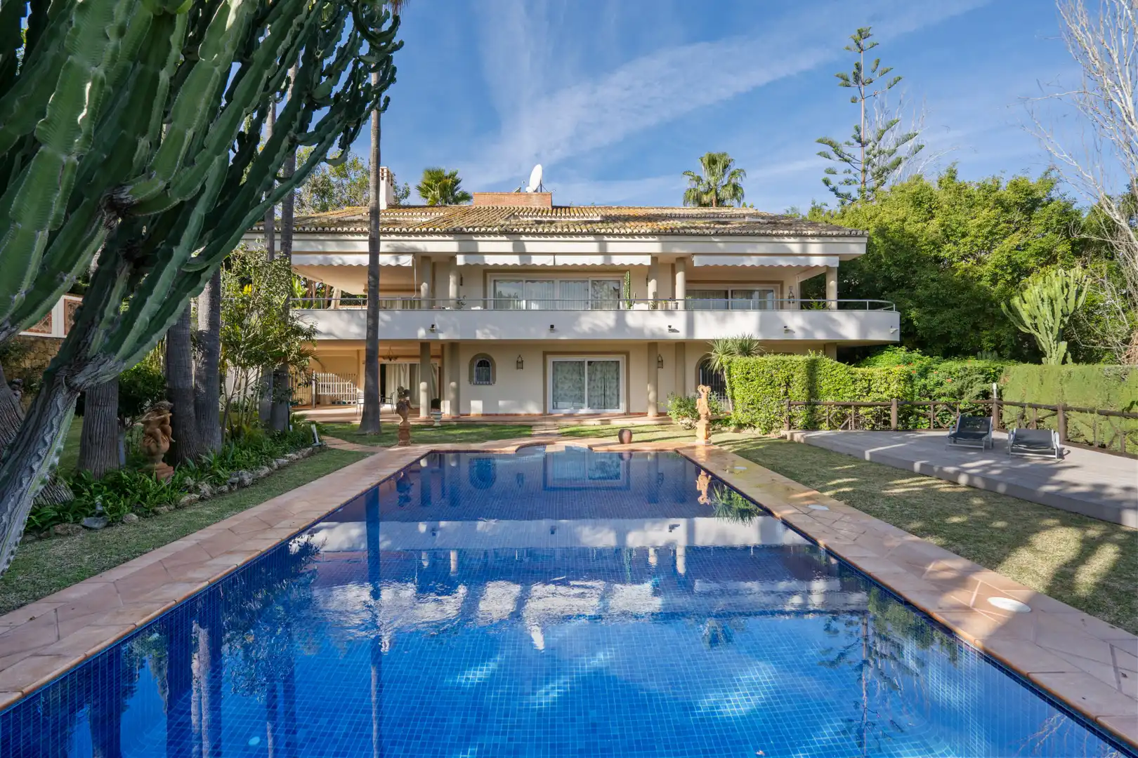 Maison avec terrasse à vendre à Río Real - Los Monteros, imagen 2
