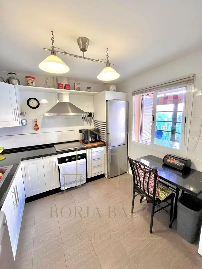 Kitchen of Detached homes for sale in Vélez-Málaga