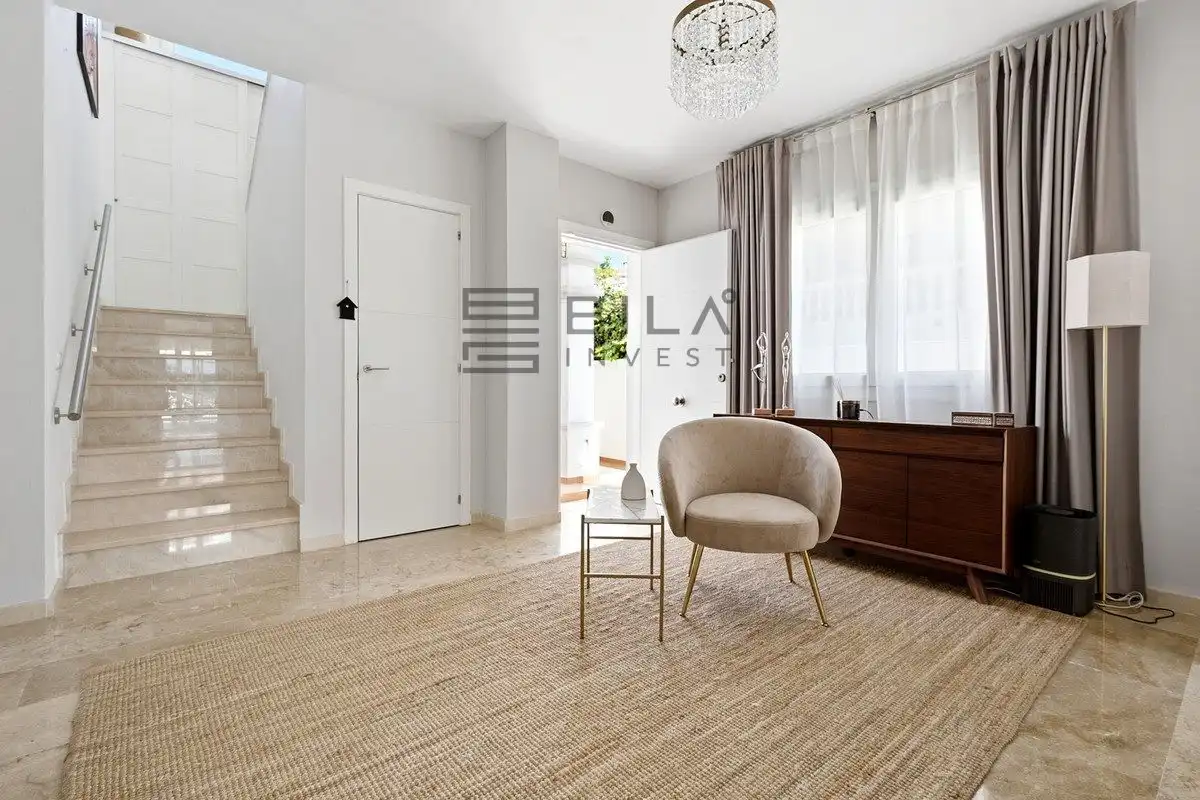 Detached house with pool for sale in Cerros del Aguila, imagen 32