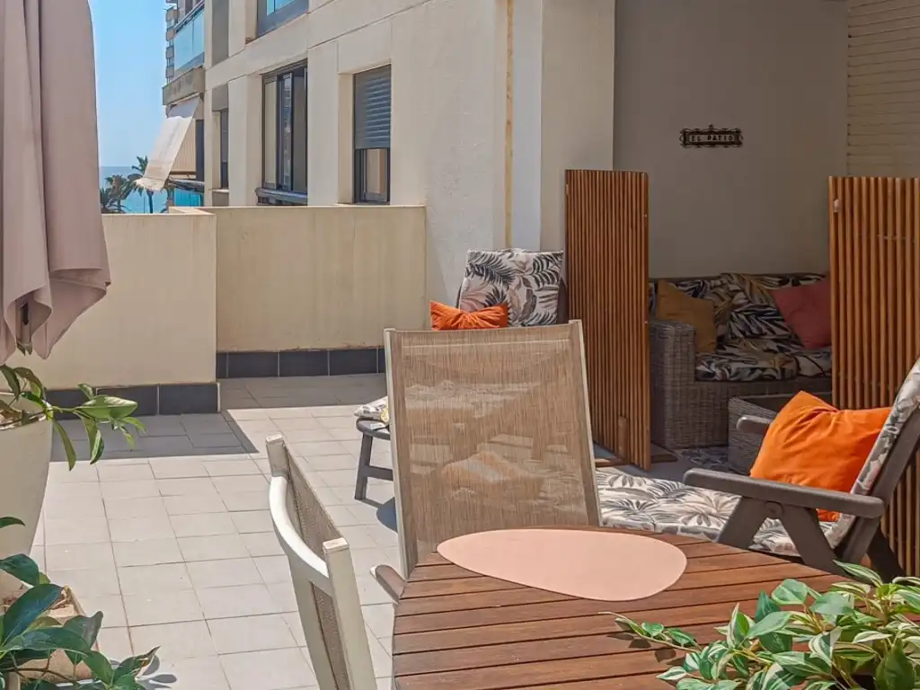Terrassa de Planta baixa en venda en El Campello amb Aire condicionat, Terrassa i Piscina