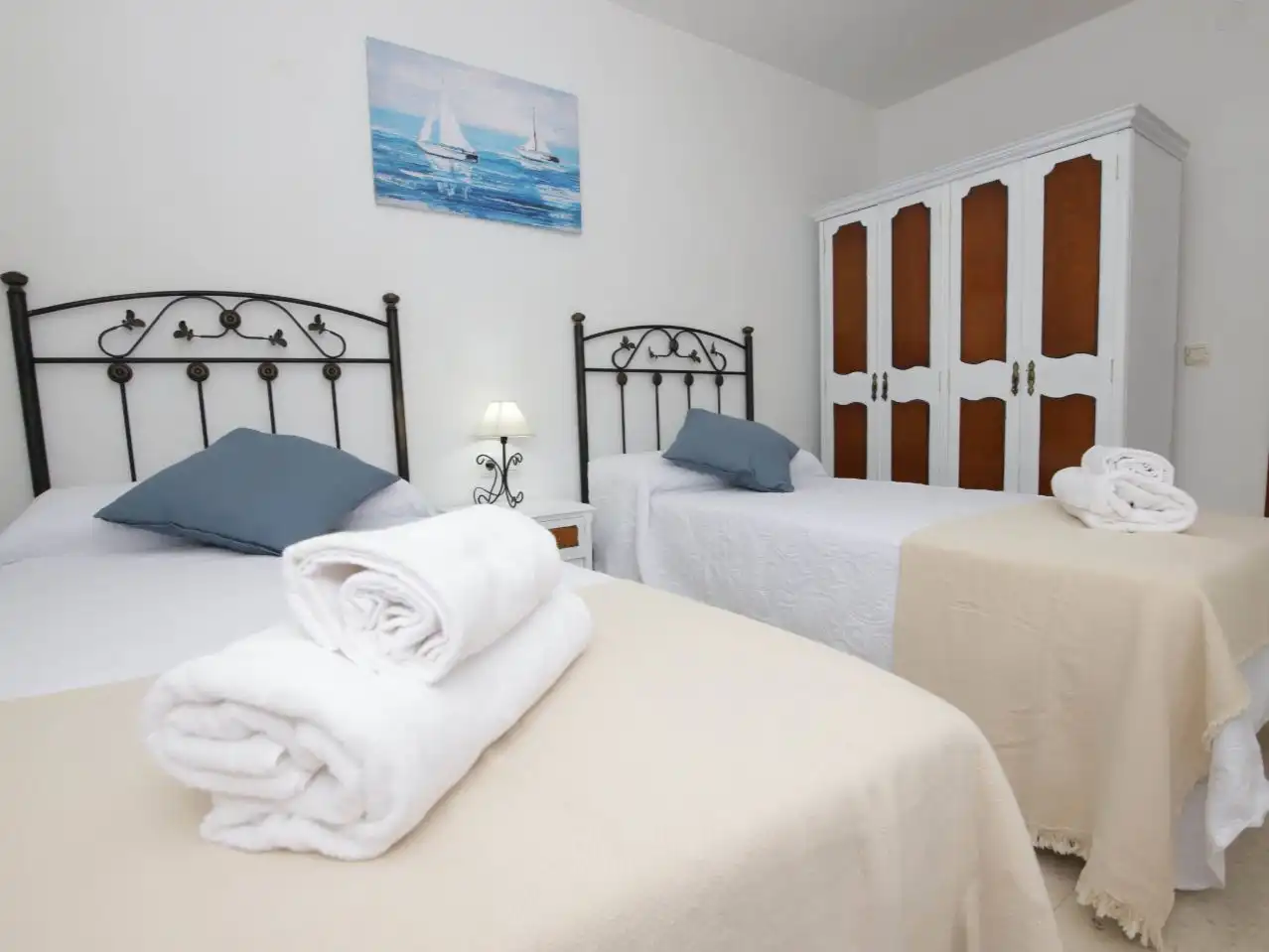 Schlafzimmer von Wohnung zur Miete in Rincón de la Victoria mit Klimaanlage, Terrasse und Balkon