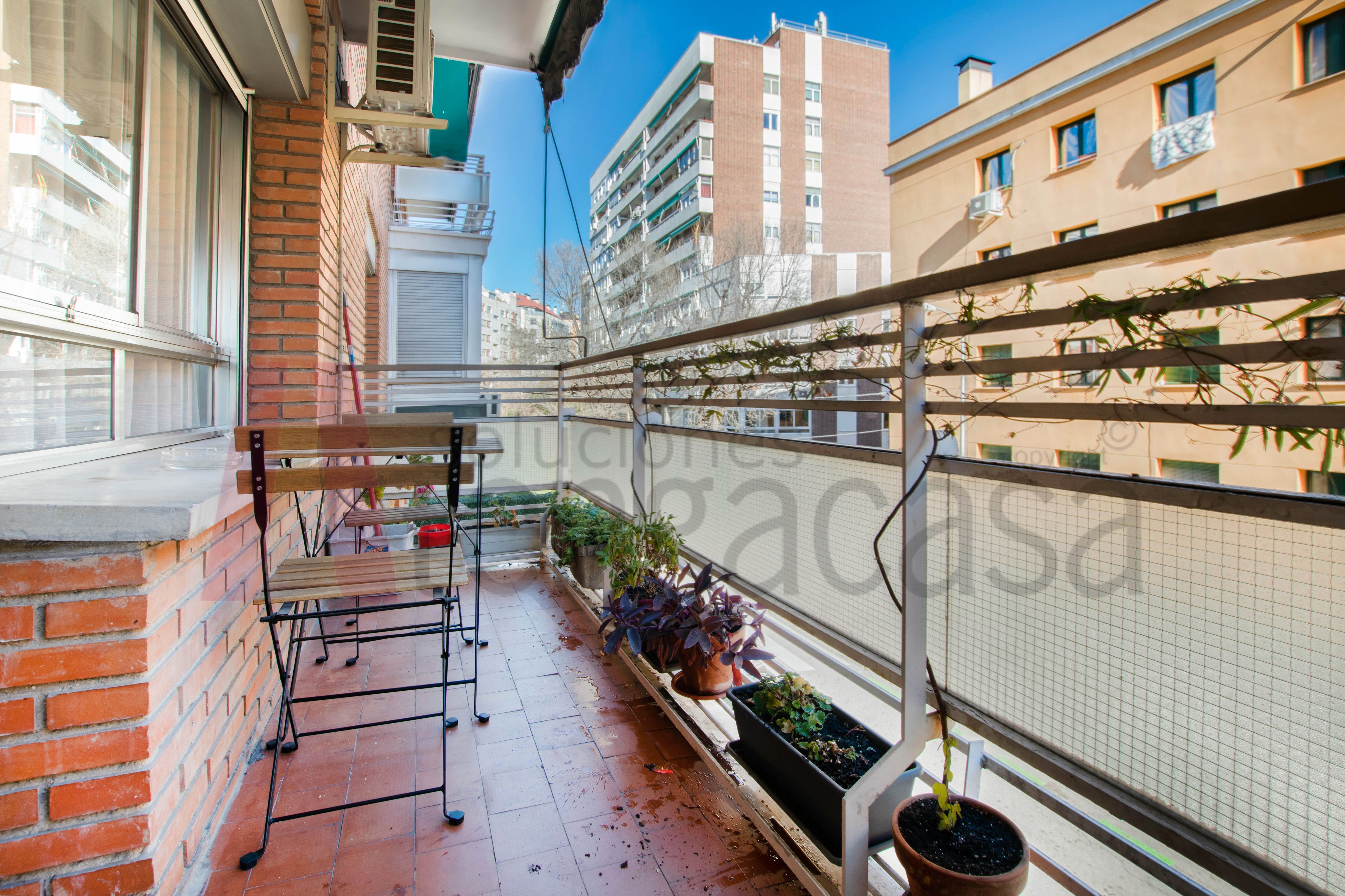 Terrassa de Pis de lloguer en  Madrid Capital amb Aire condicionat, Parquet i Terrassa