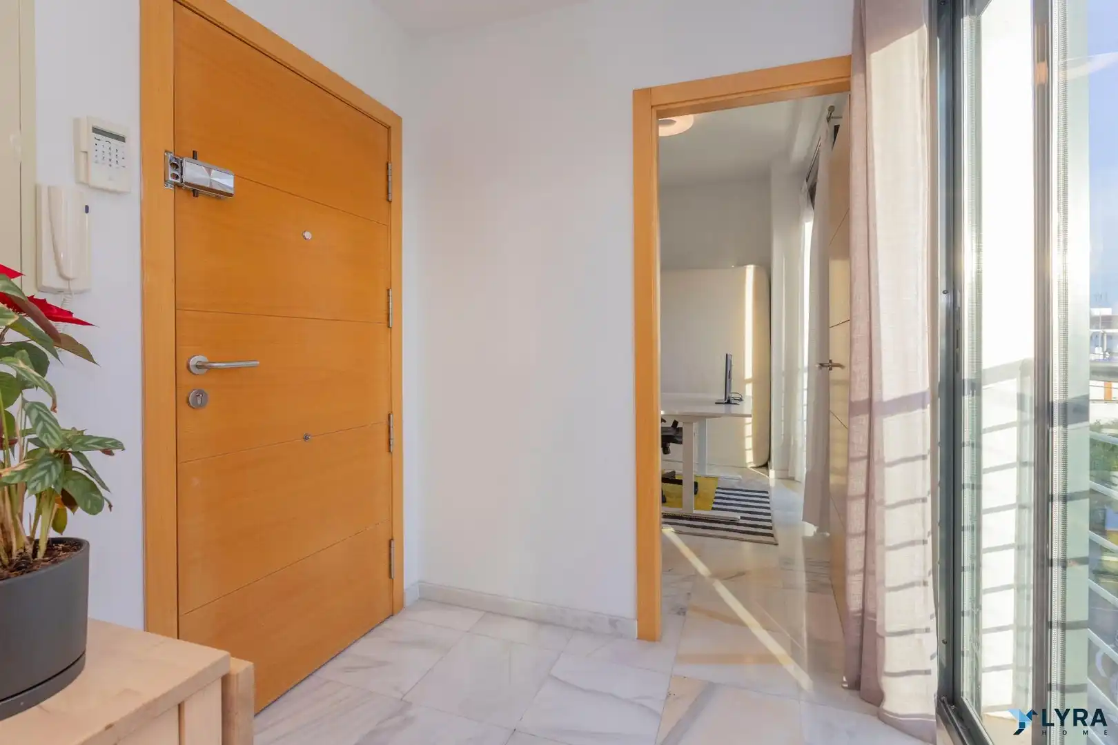Flat for sale in Sevilla  with Air Conditioner, Heating and Furnished