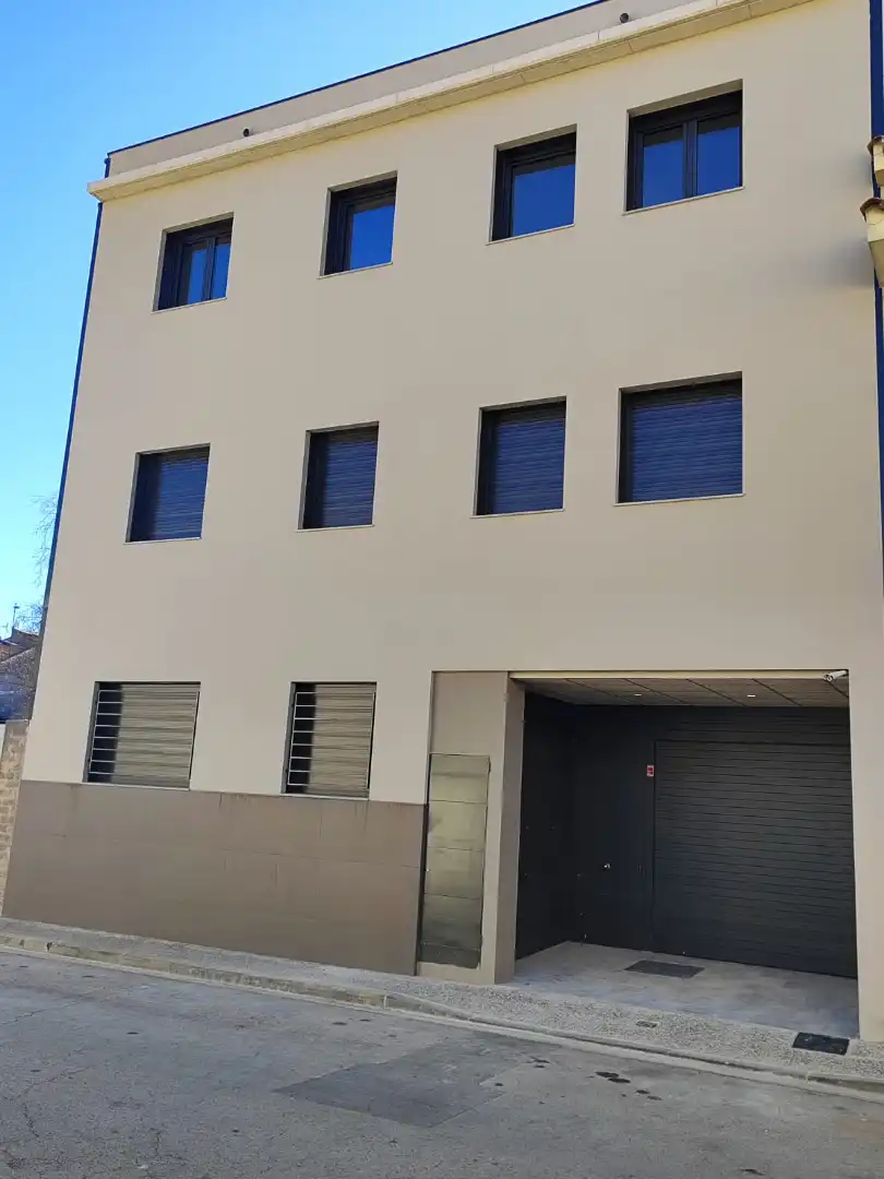 Exterior view of Flat for sale in Sarrià de Ter  with Air Conditioner, Heating and Oven