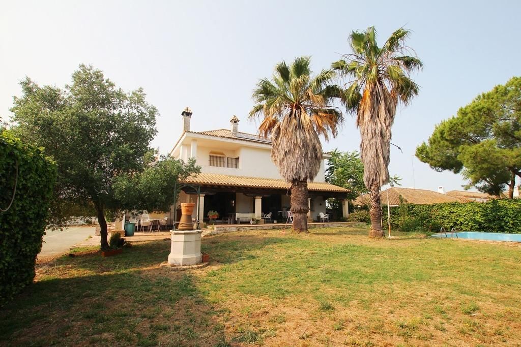 Jardí de Casa o xalet en venda en Jerez de la Frontera amb Aire condicionat, Calefacció i Terrassa
