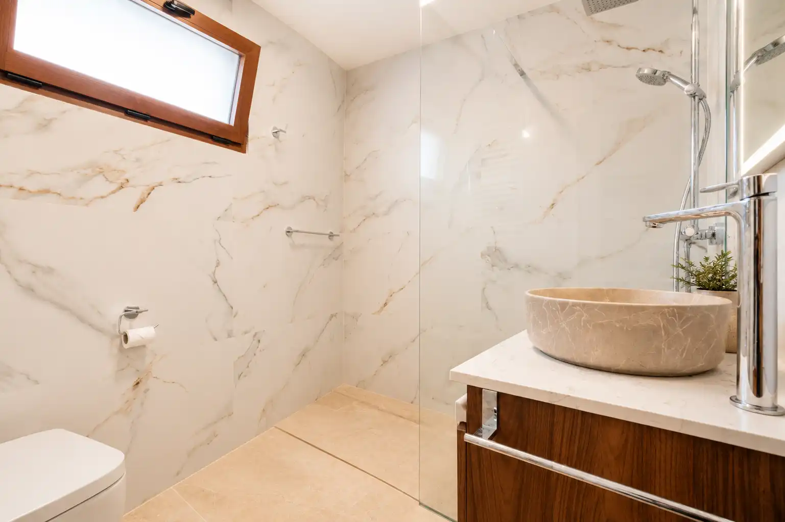 Bathroom of Flat for rent in Altea