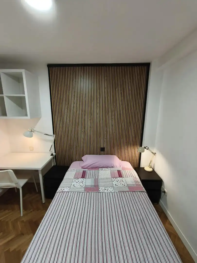 Bedroom of Flat for share in Alcobendas  with Heating, Furnished and Washing machine