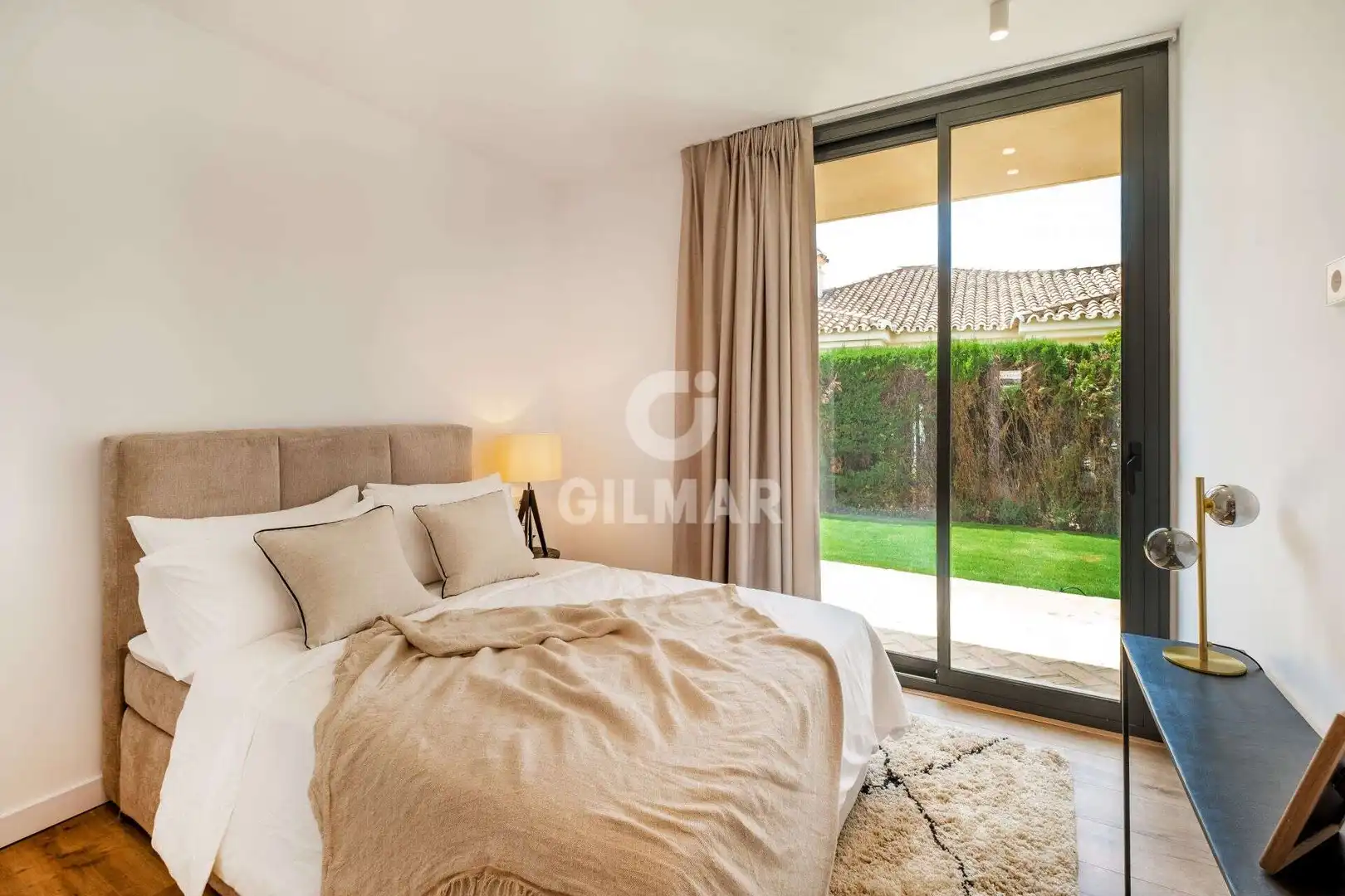 Bedroom of Houses for sale in Benahavís  with Heating, Private garden and Swimming Pool