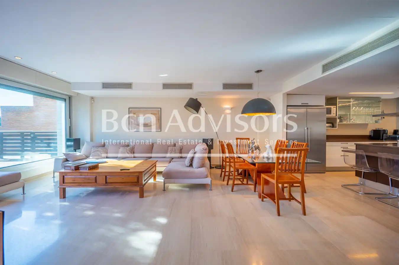 Sala de estar de Casa o chalet en venta en Barcelona con Aire acondicionado, Calefacción y Jardín privado